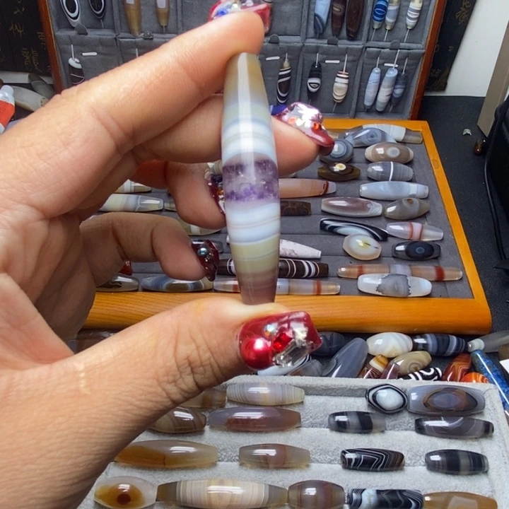 玛瑙/玉髓颈饰未镶嵌蓝****液