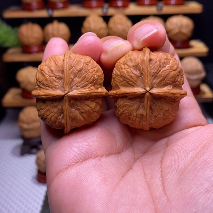 懒***.核桃云铁柿子饼子四棱6号
