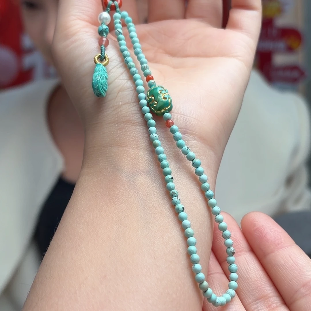 绿松石未镶嵌颈饰