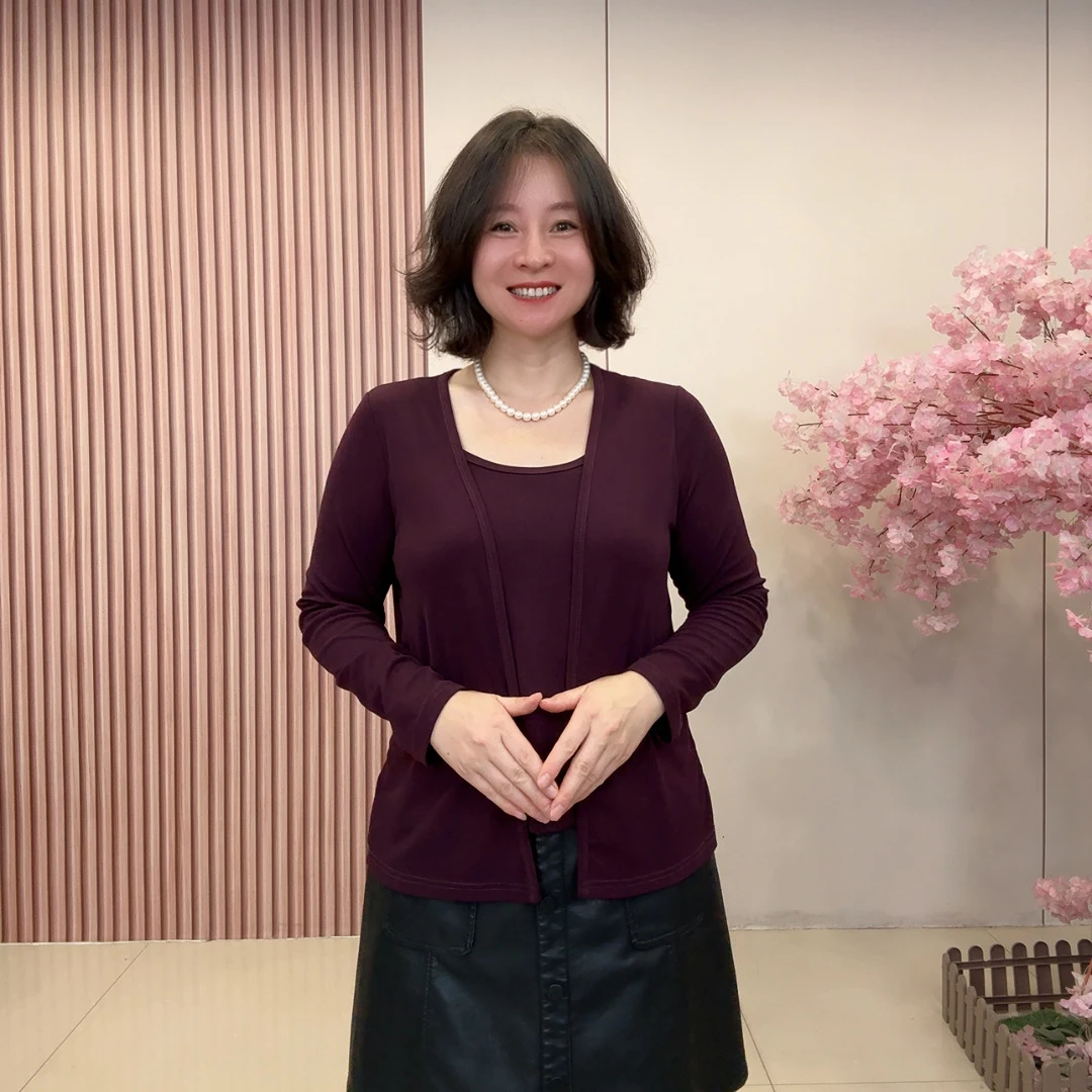 25705大码女装减龄百搭假两件小衫通勤长袖上衣