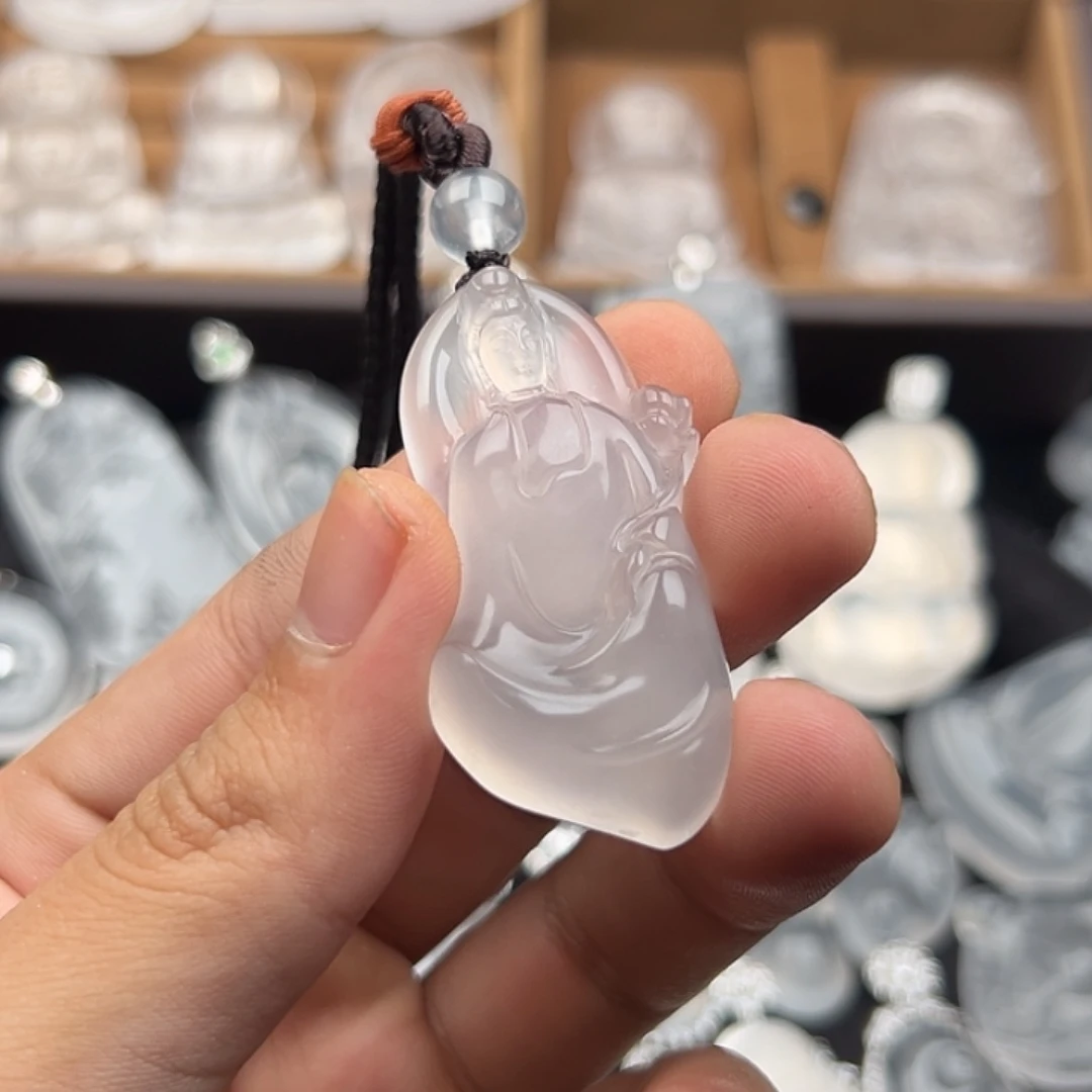 石英质玉未镶嵌颈饰随行观音