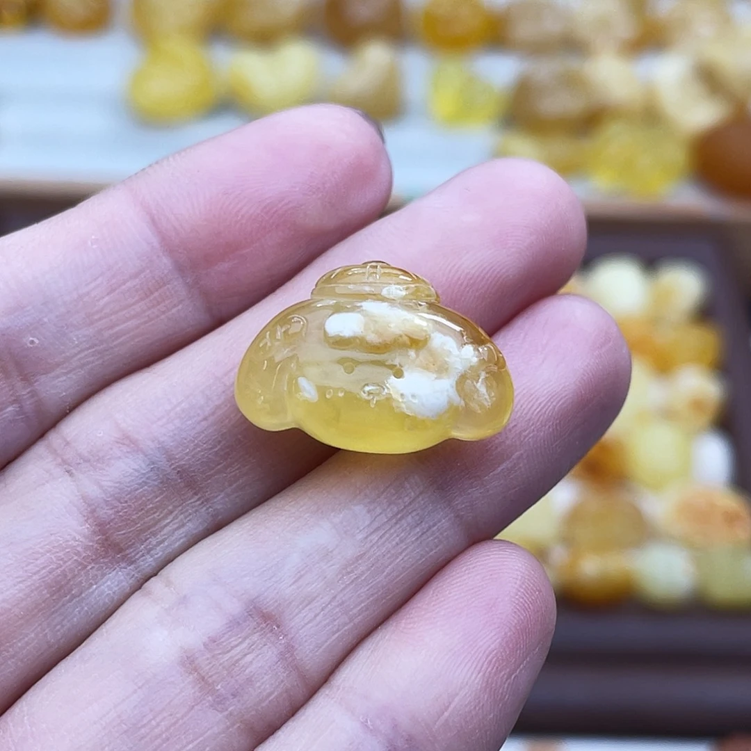 琥珀未镶嵌吊坠(不含链)