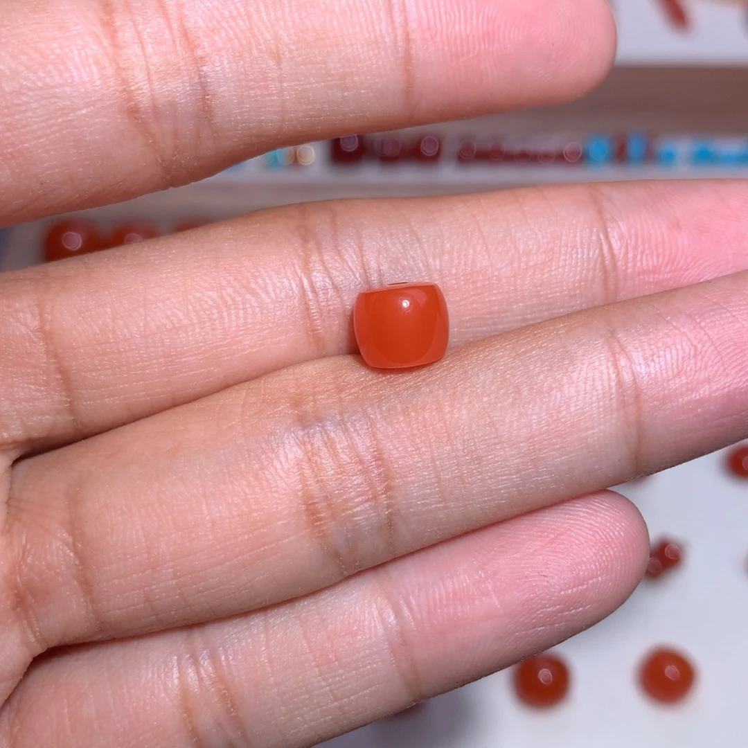 南红玛瑙未镶嵌直切7.6×6.6