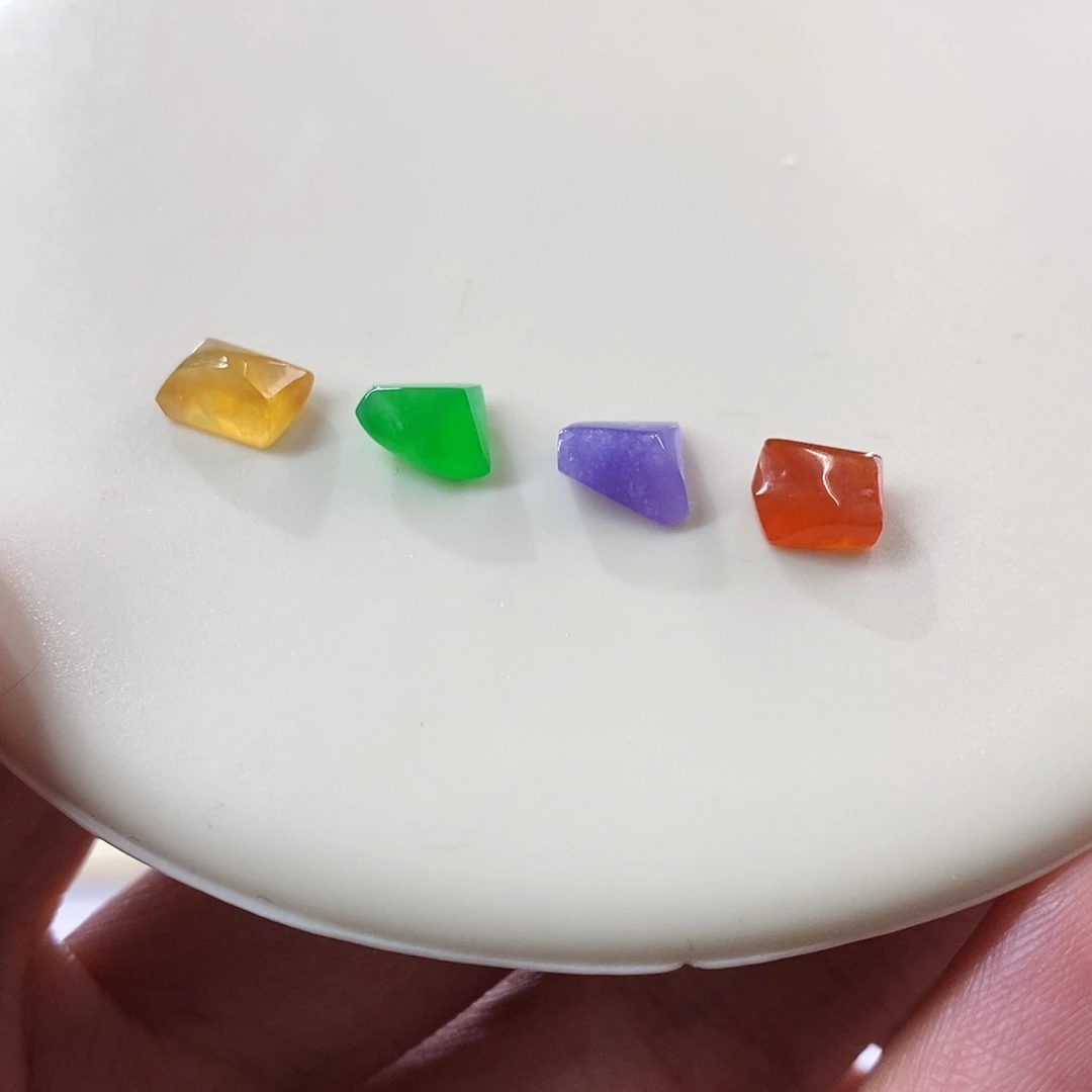 颈饰未镶嵌翡翠一手随形