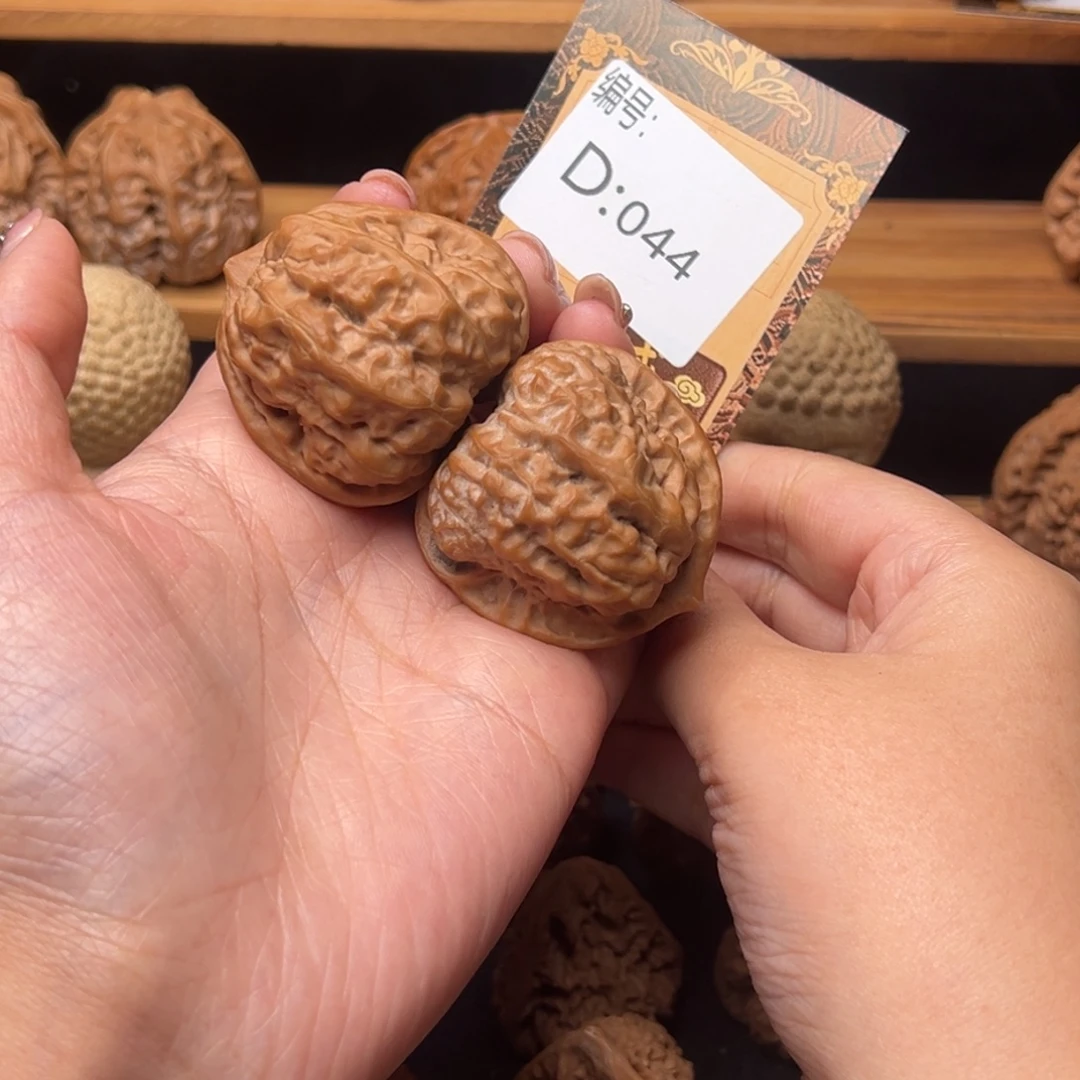 幸***人核桃d044蛤蟆头4.1+全品