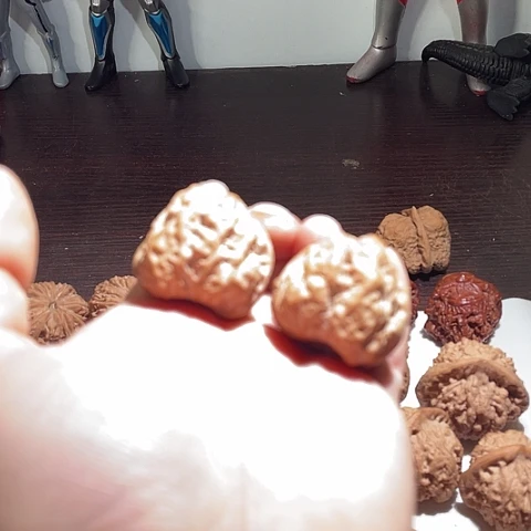 把件文玩核桃瑕疵哈嘛