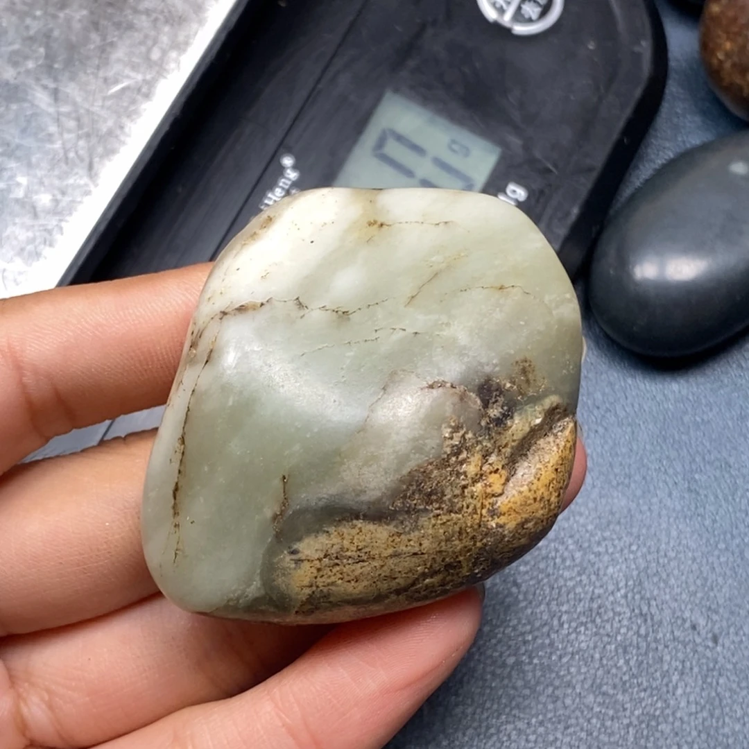 和田玉（糖玉）未镶嵌挂件