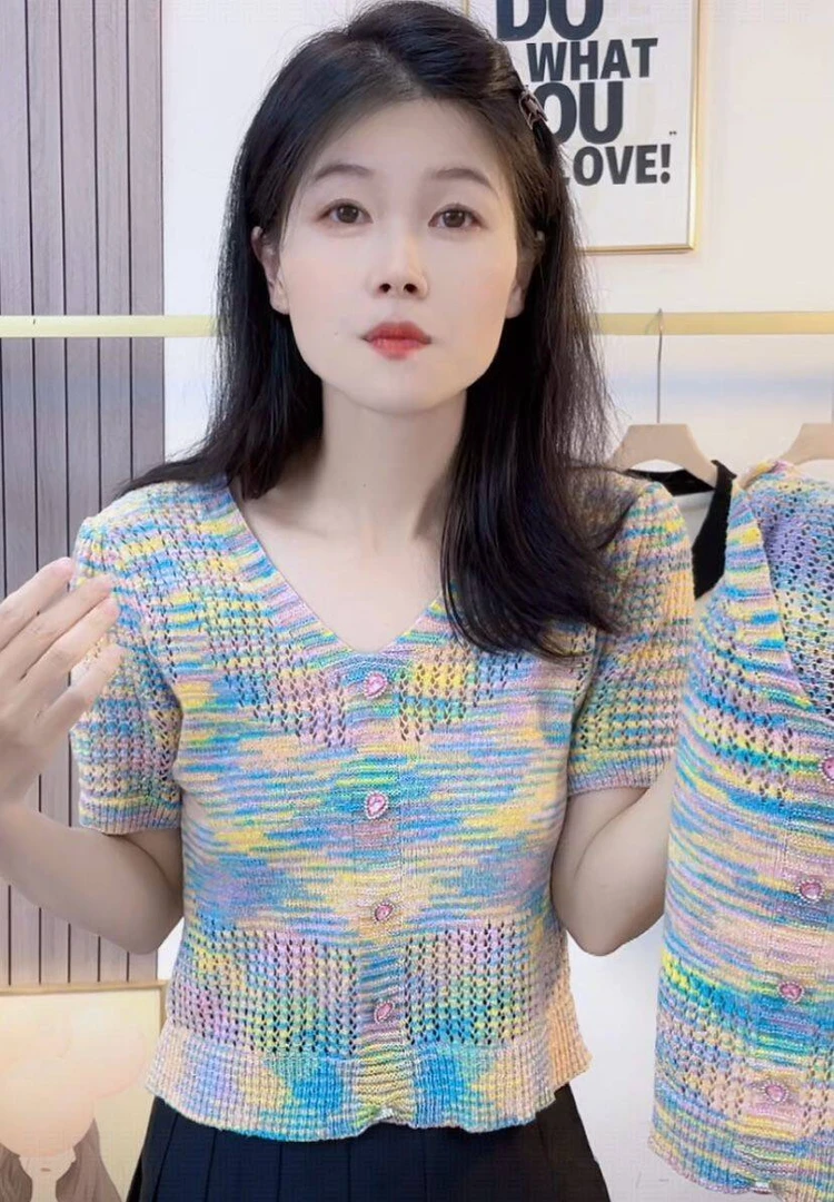 145 彩色短袖针织上衣女