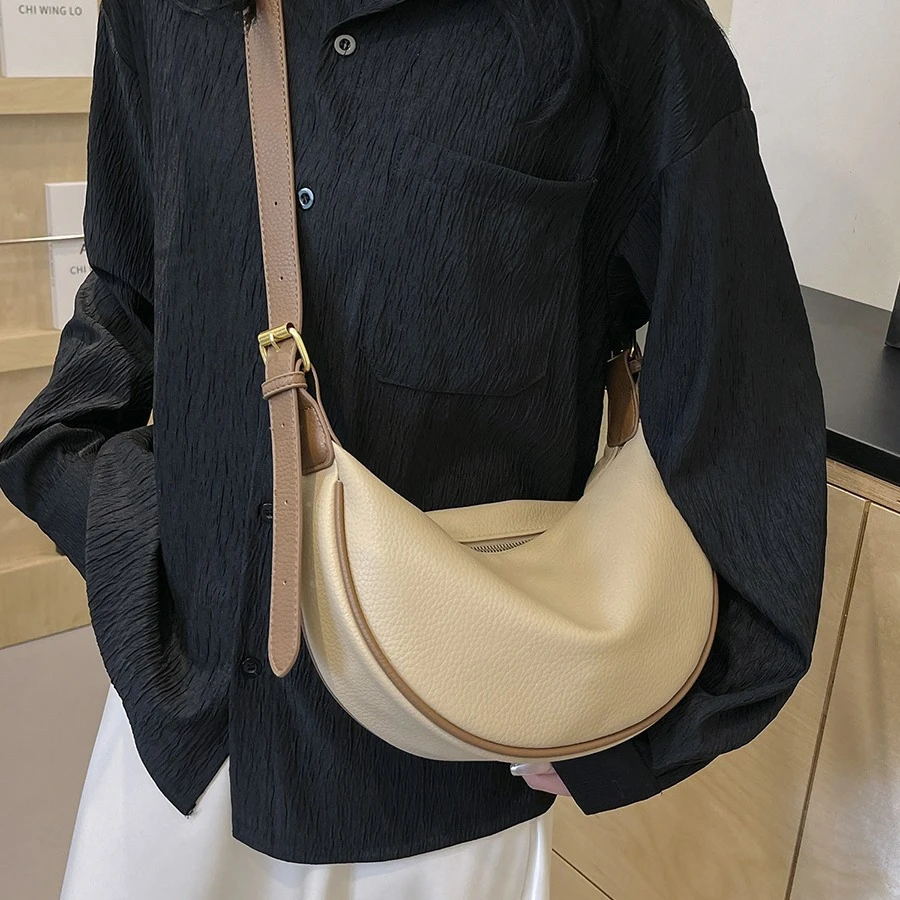 高级感小众大容量白色斜挎腋下包包女时尚新款休闲百搭单肩饺子包