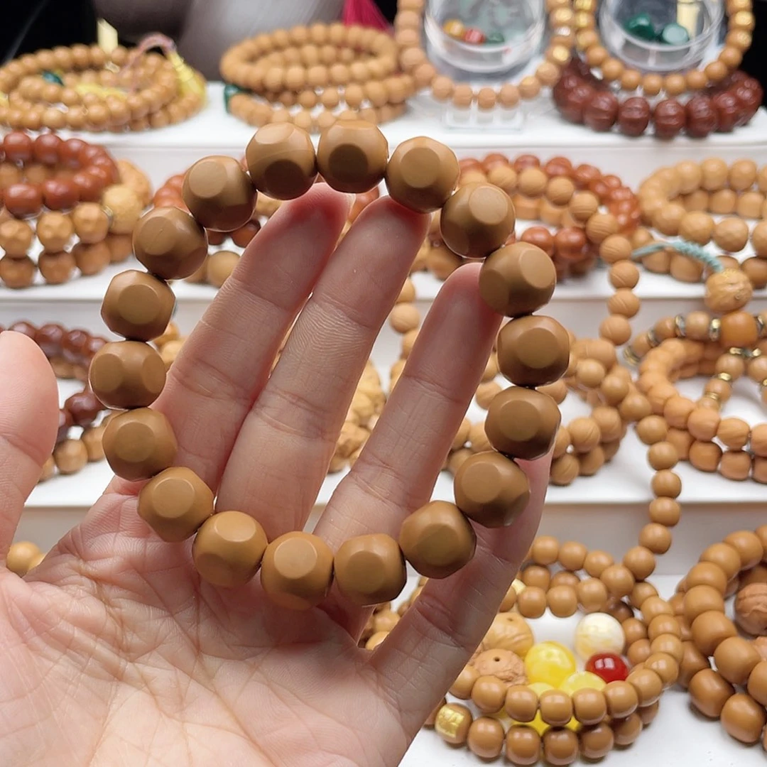 猴头核桃手串天**志手串