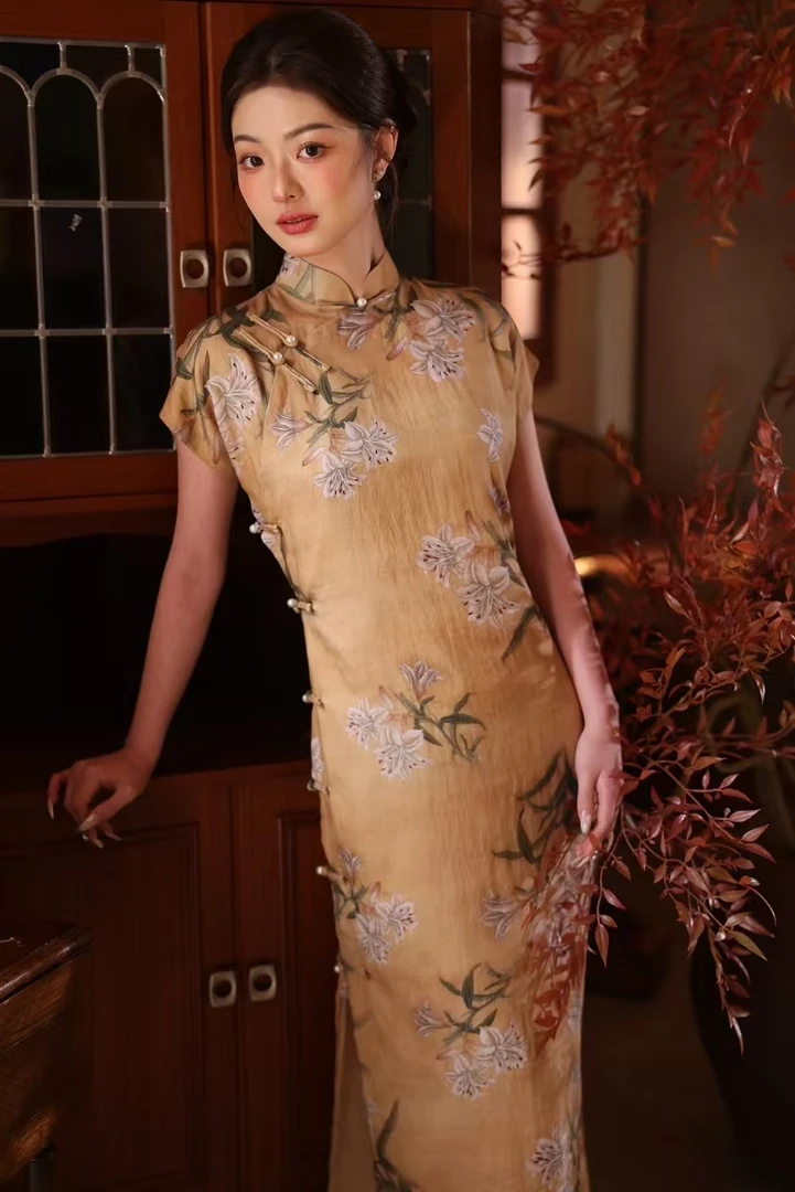 吴（黄百合）衣长125夏季新款双层显白黄色显瘦凉快长款全开襟旗袍