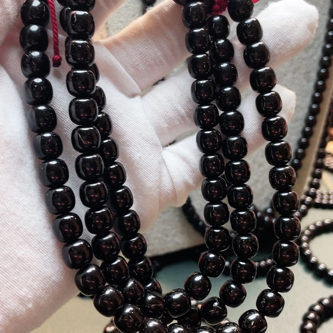 椰蒂吊坠欢*凡安椰蒂