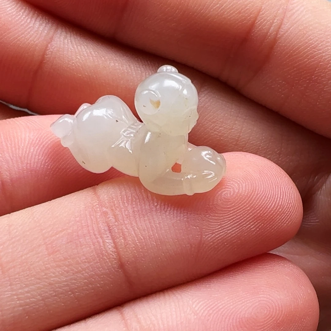 颈饰未镶嵌和田玉智**方