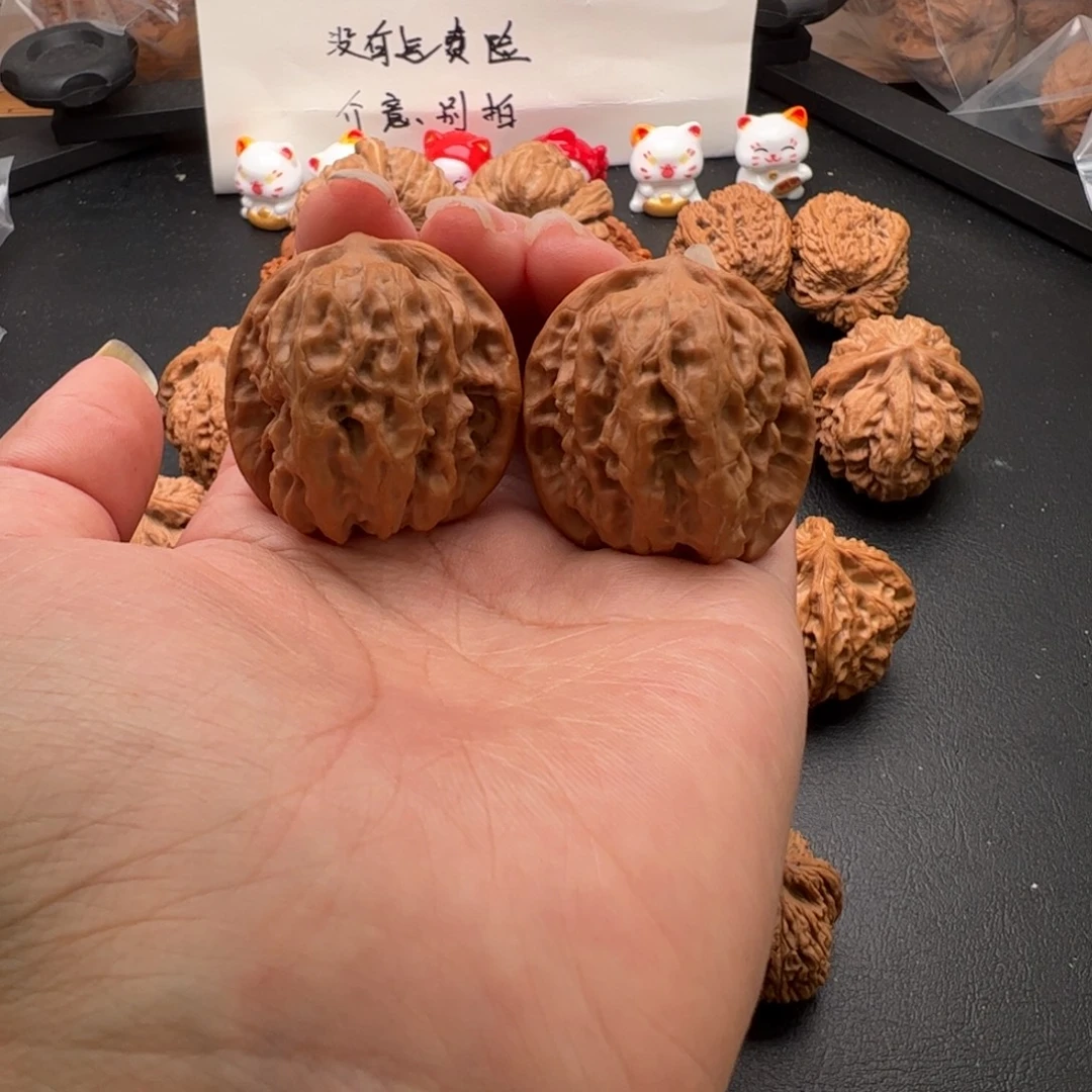 文玩核桃把件野狼