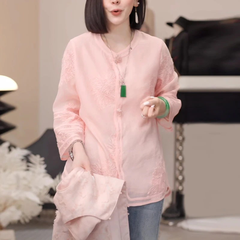 粉色圆领衬衫女士秋夏季新款高级感洋气减龄宽松休闲重工刺绣上衣