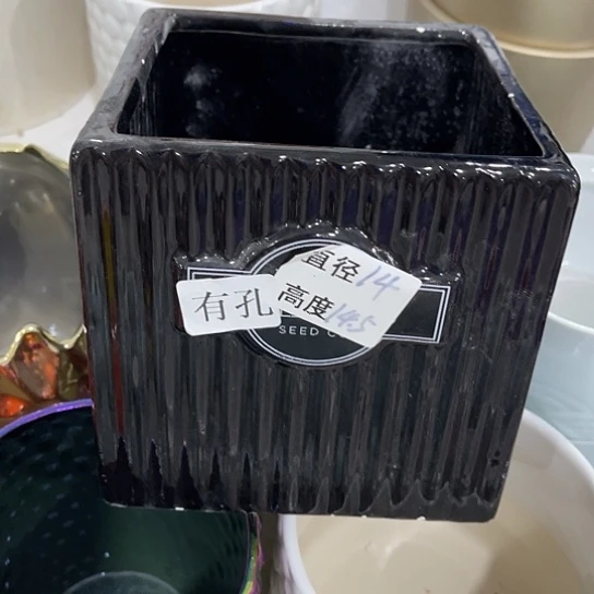 多肉绿植陶瓷花盆9.9包邮，有孔