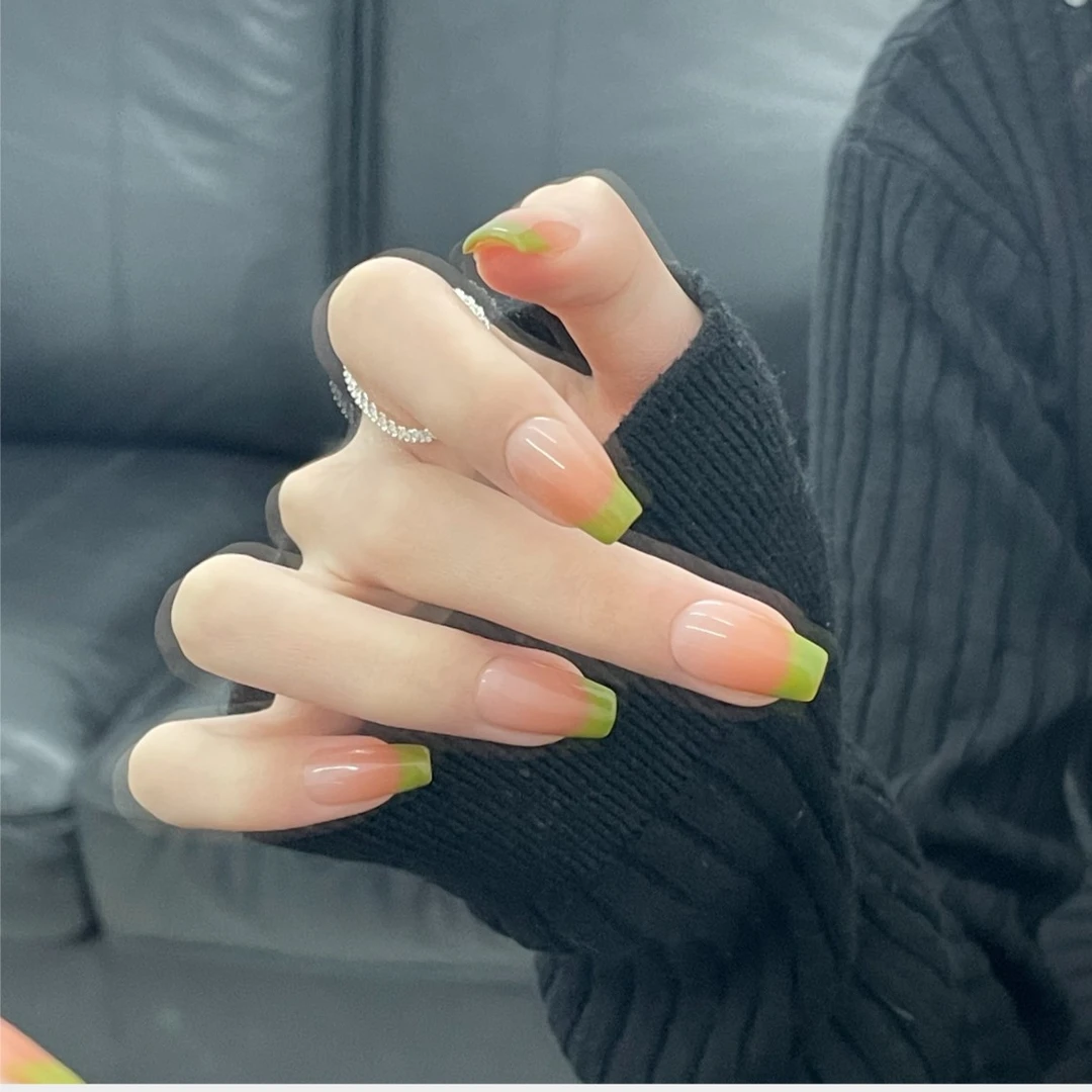 「薄荷奶咖」10+2片纯手工可拆卸美甲贴法式美甲穿戴甲渐变极光钻