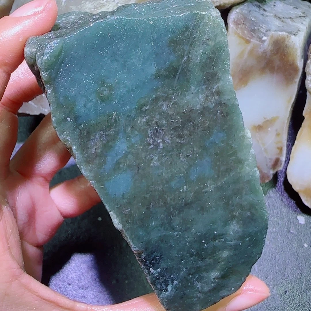 和田玉未镶嵌珠宝半成品