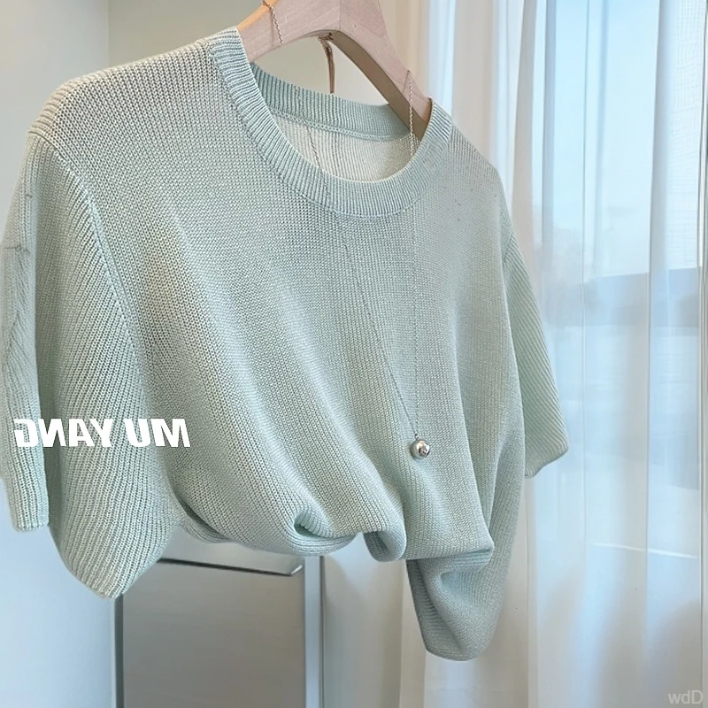 韩国东大门韩系设计感冰丝针织2025夏季时尚宽松显瘦休闲正肩上衣