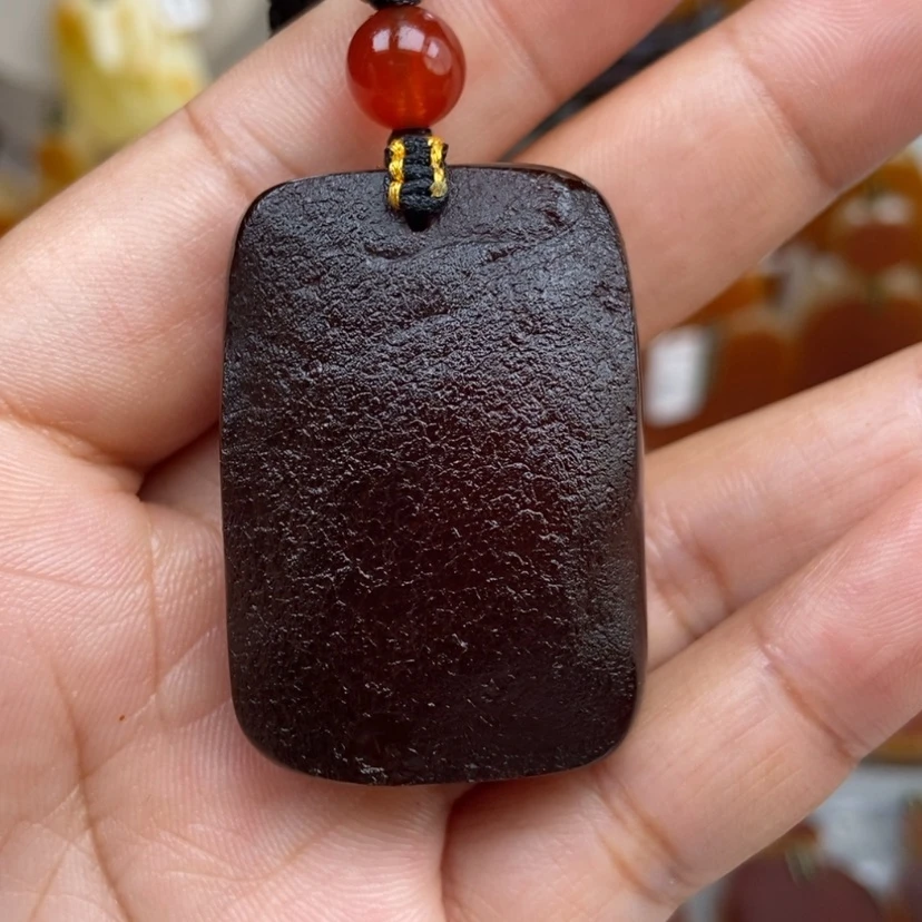 【闪购商品】琥珀颈饰未镶嵌