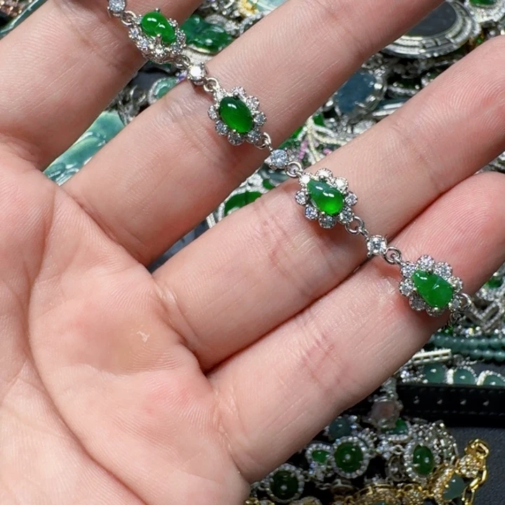 翡翠未镶嵌颈饰天然A货翡翠放漏