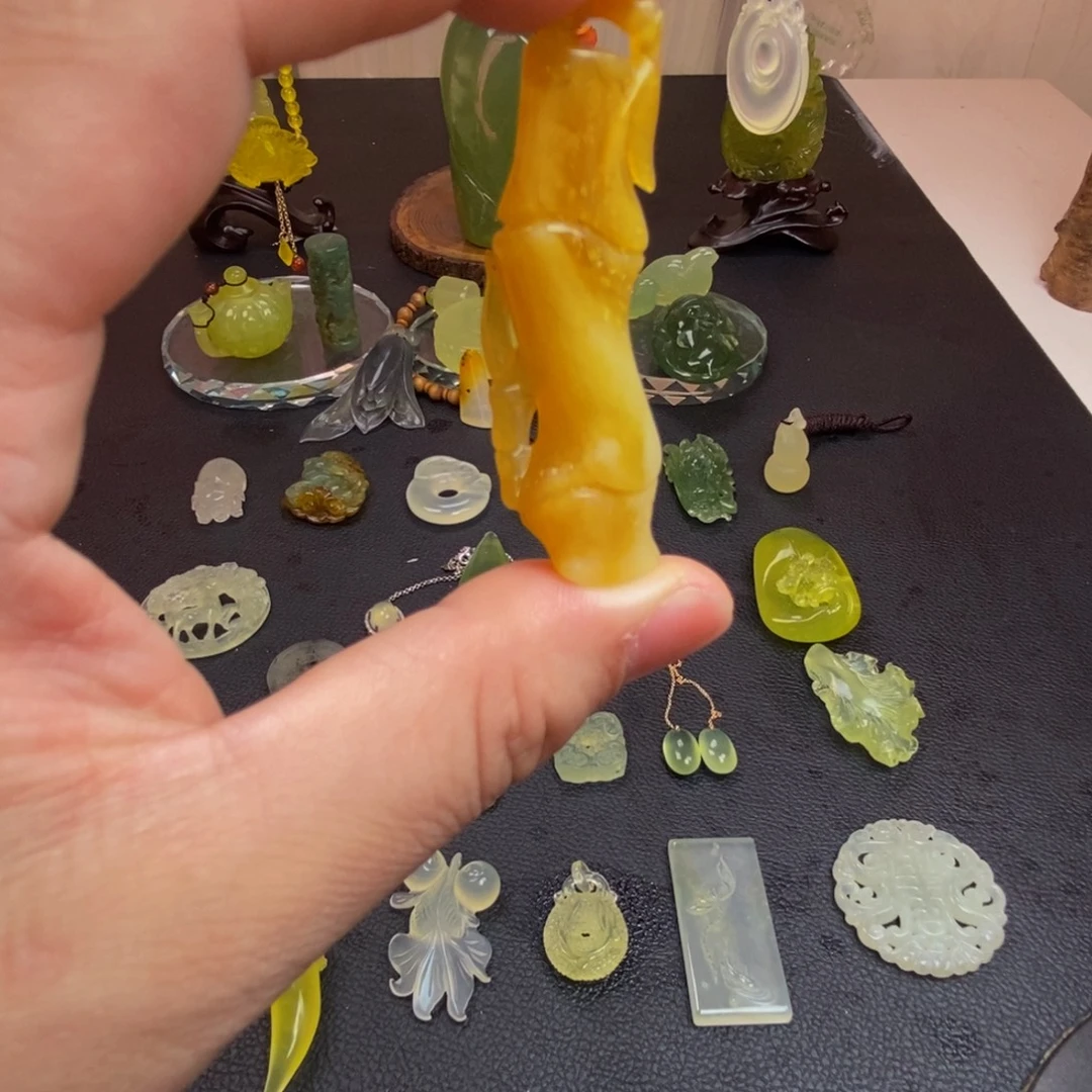 蛇纹石玉合金颈饰