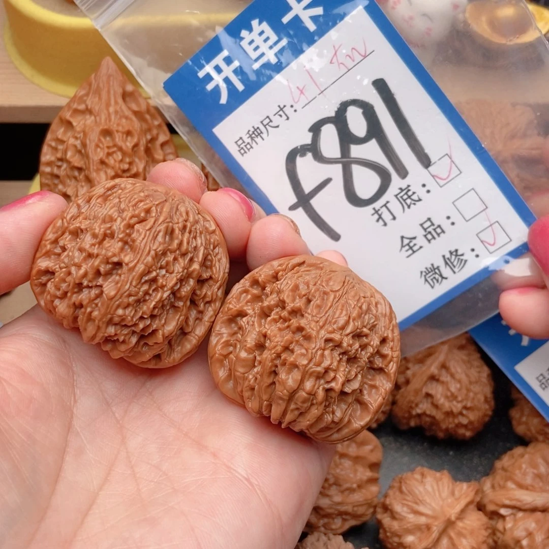 ✐***，桃核吊坠核桃南疆