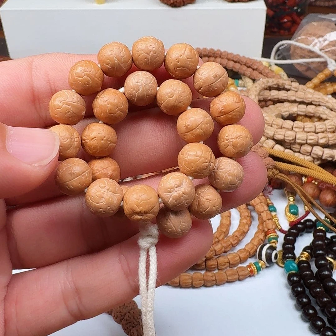 猴头核桃手串雕刻凤眼