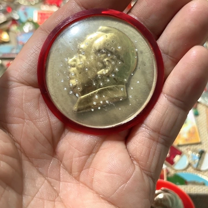 快***张其他普通金属普通纪念章一枚