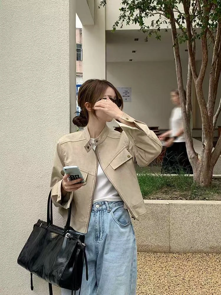 常规短款圆领保暖女宽松型短外套时尚休闲女装MAC12WT16Xw2673