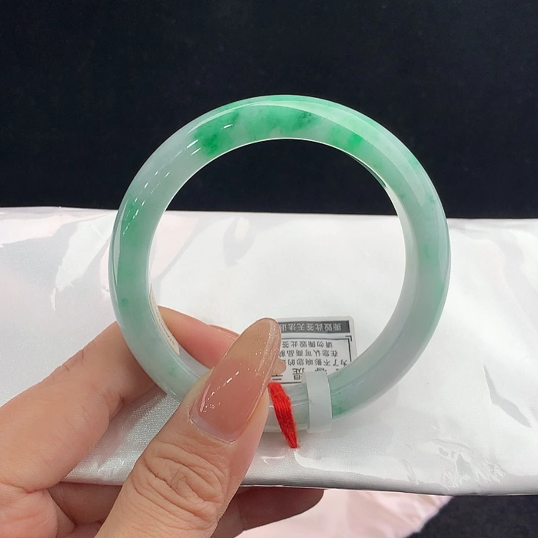 【闪购商品】未镶嵌手镯翡翠正58
