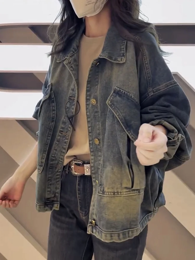 秋季大码牛仔外套女爆款2025新款设计感微胖mm宽松显瘦短款上衣