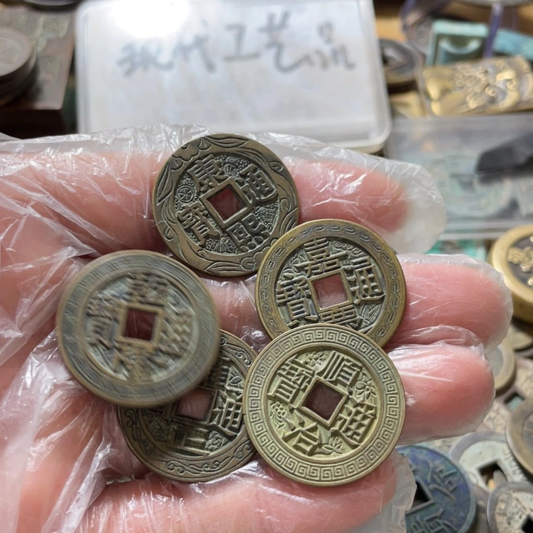 铜现代工艺品学习币