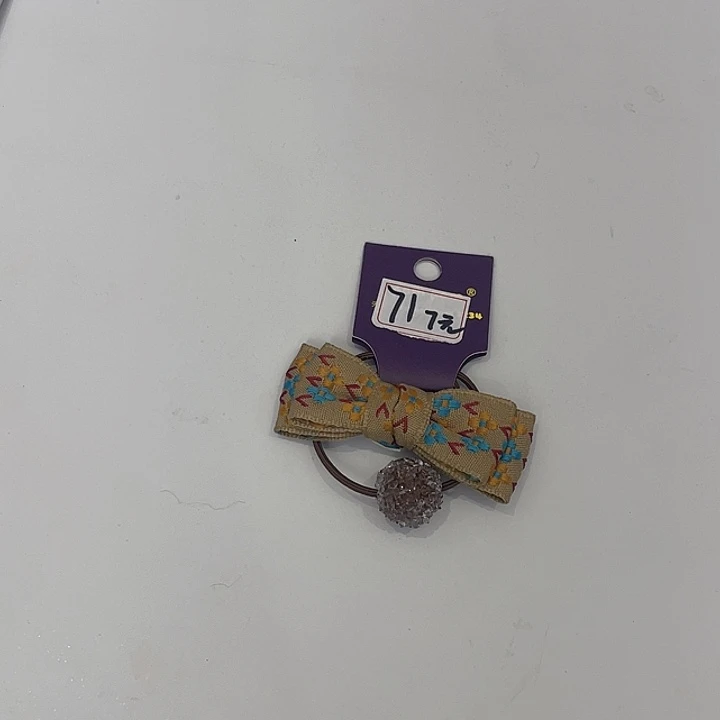 布艺铁合金pom发圈一个