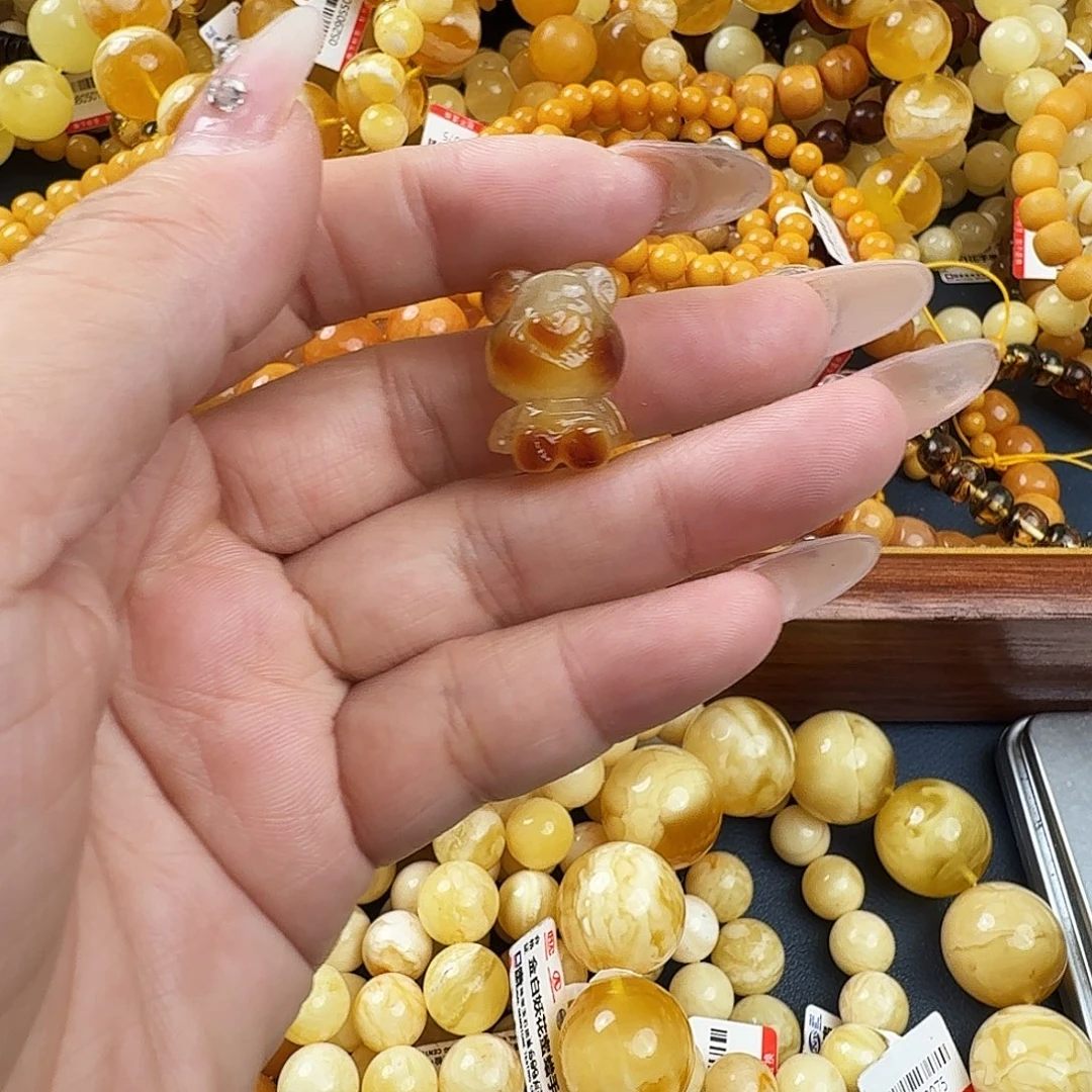 琥珀未镶嵌珠宝奇石