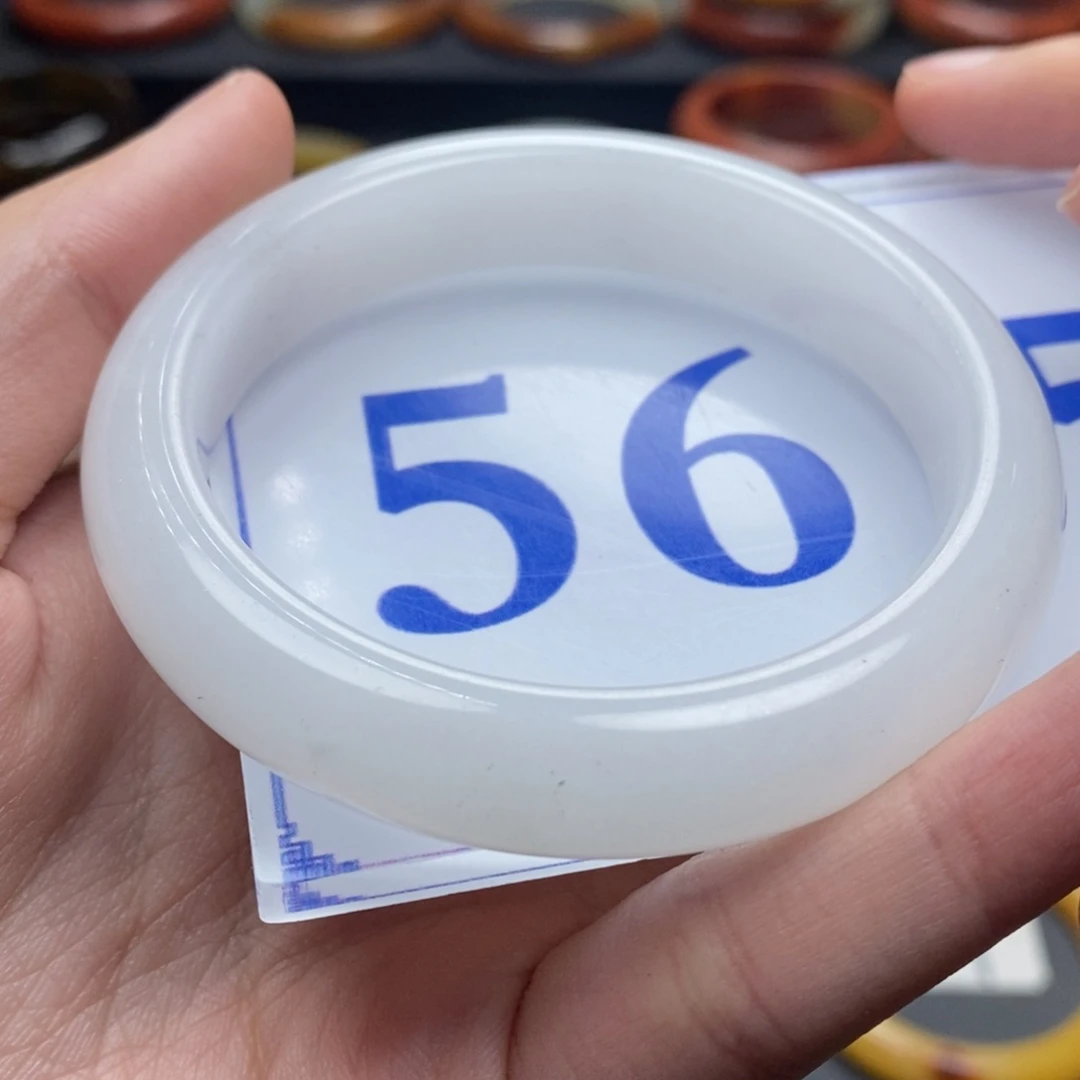 石英质玉（黄龙玉）手镯未镶嵌