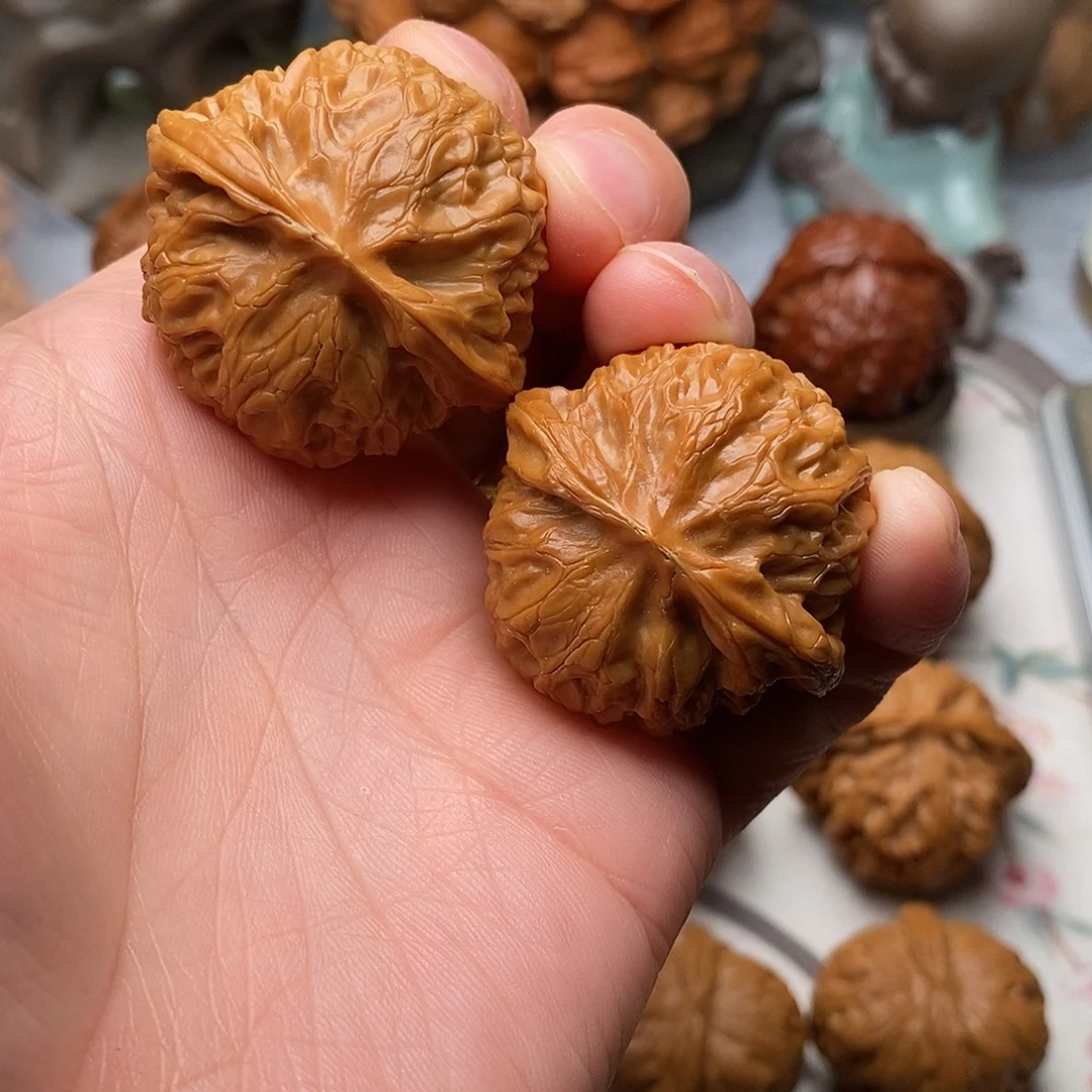 七***丶文玩核桃把件宫灯