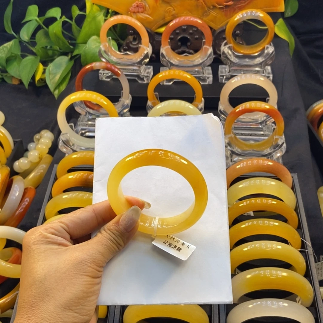 石英质玉（黄龙玉）未镶嵌手镯阳阳