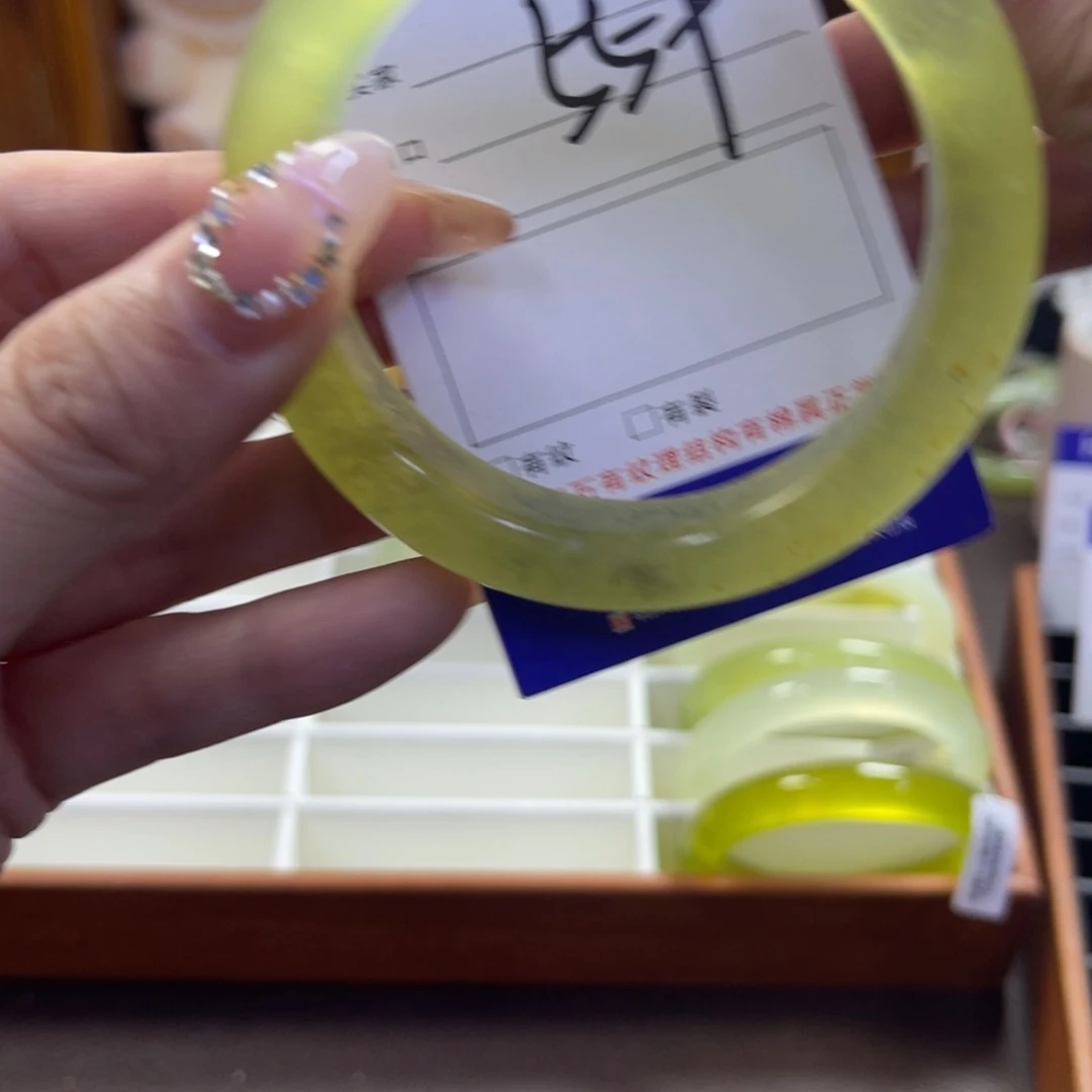 蛇纹石玉未镶嵌手镯358