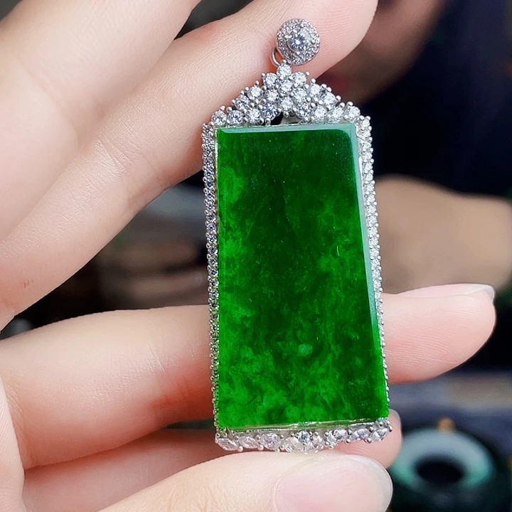 翡翠银S925镶嵌颈饰多样性