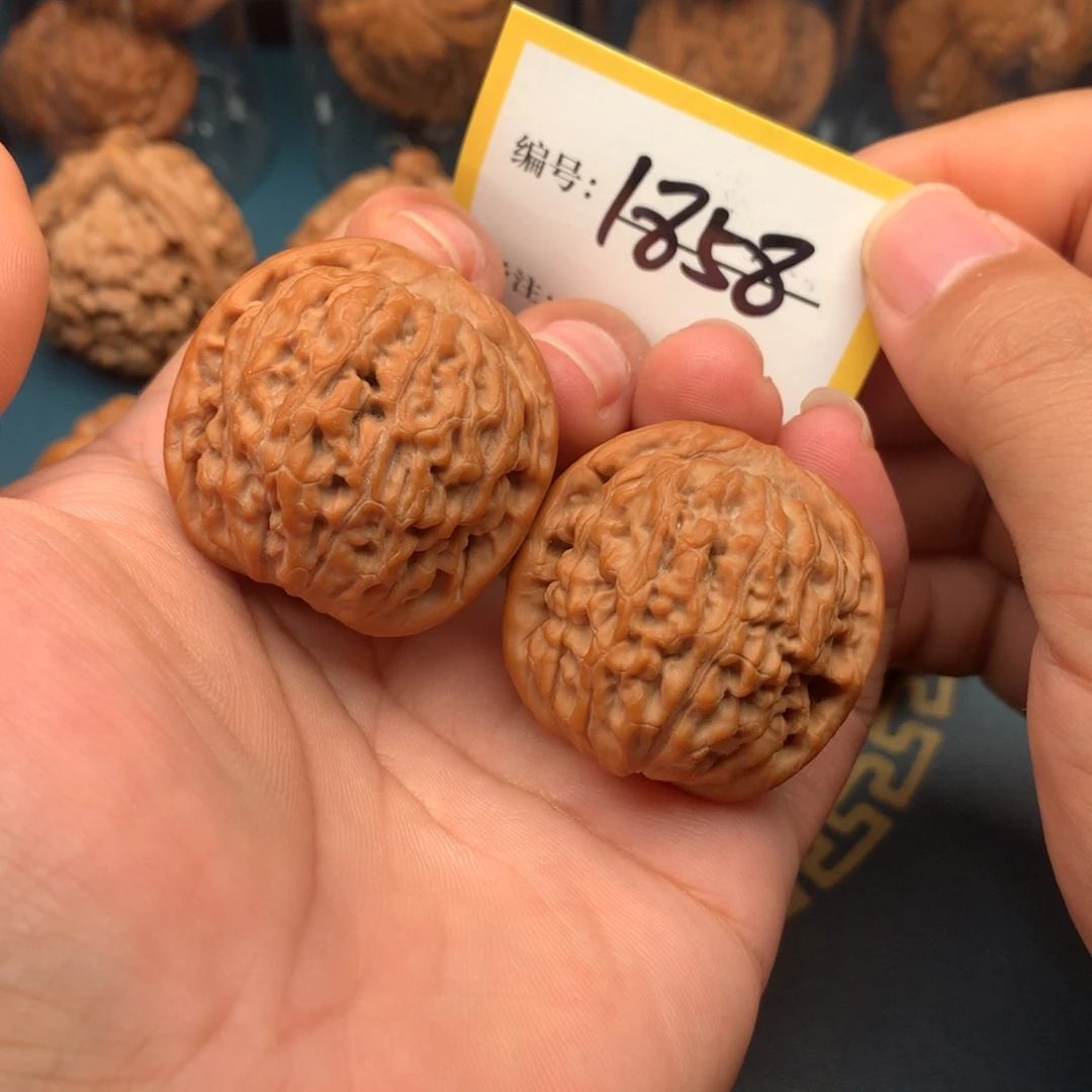 文玩核桃把件39全品莲花1858