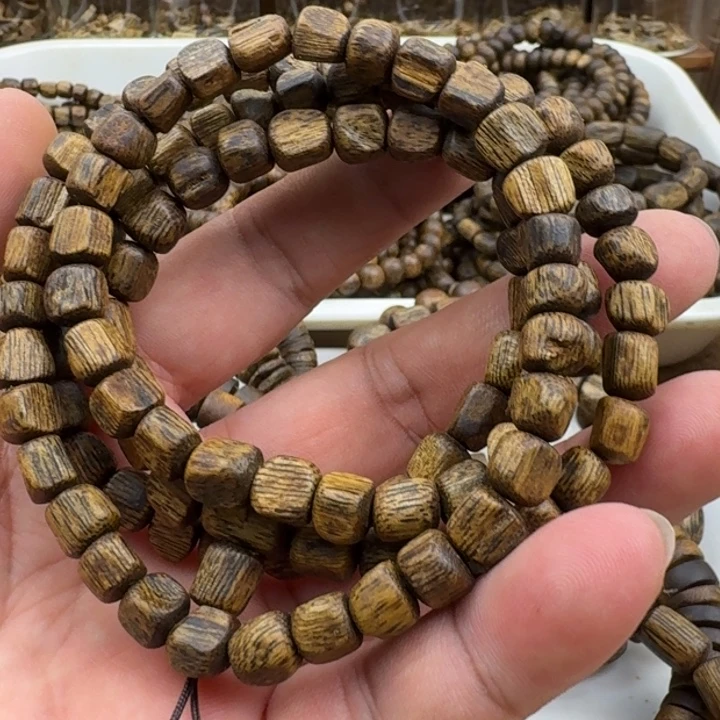 沉香手串乌身手串19克加