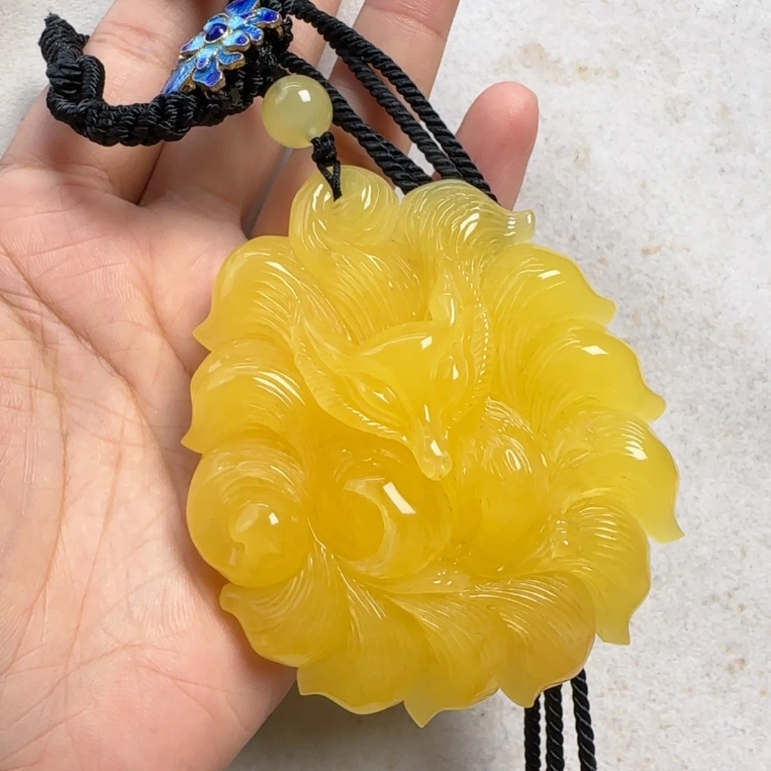 蜜蜡未镶嵌珠宝奇石
