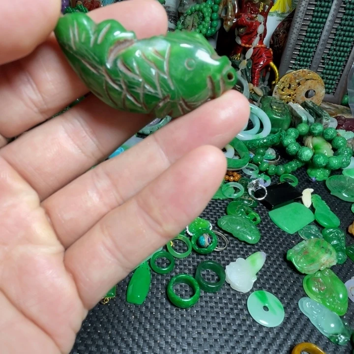 吊坠滴血莲花菩提