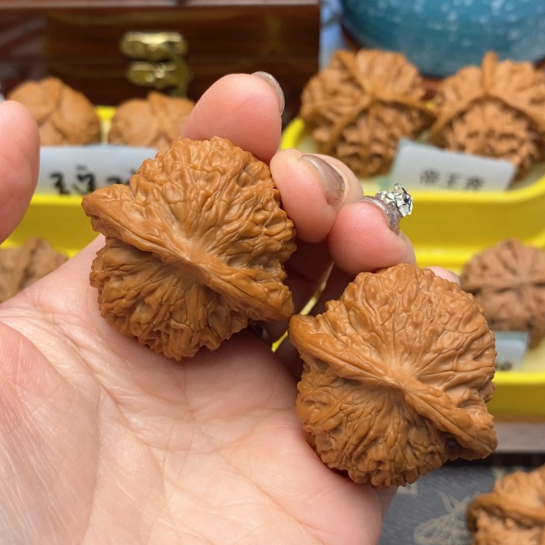 文玩核桃把件41尺全品血麒麟