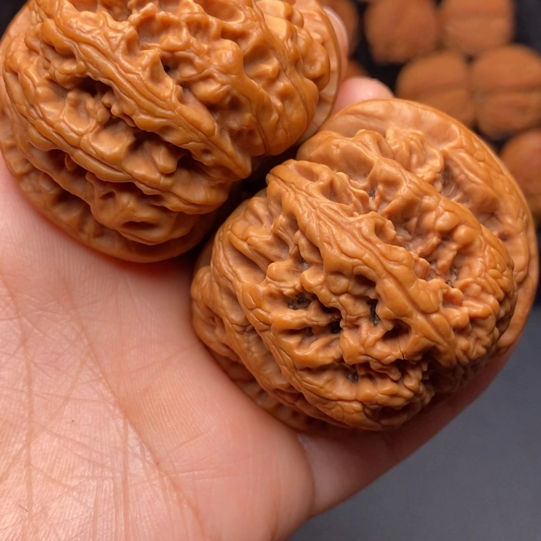 文玩核桃吊坠秦岭野生核桃