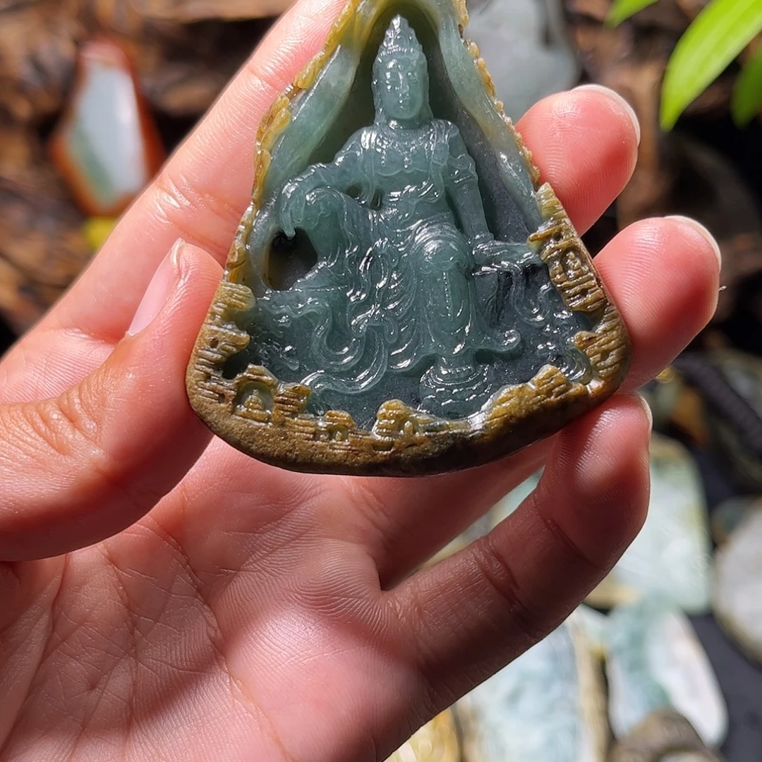 误***诏定制翡翠未镶嵌观音