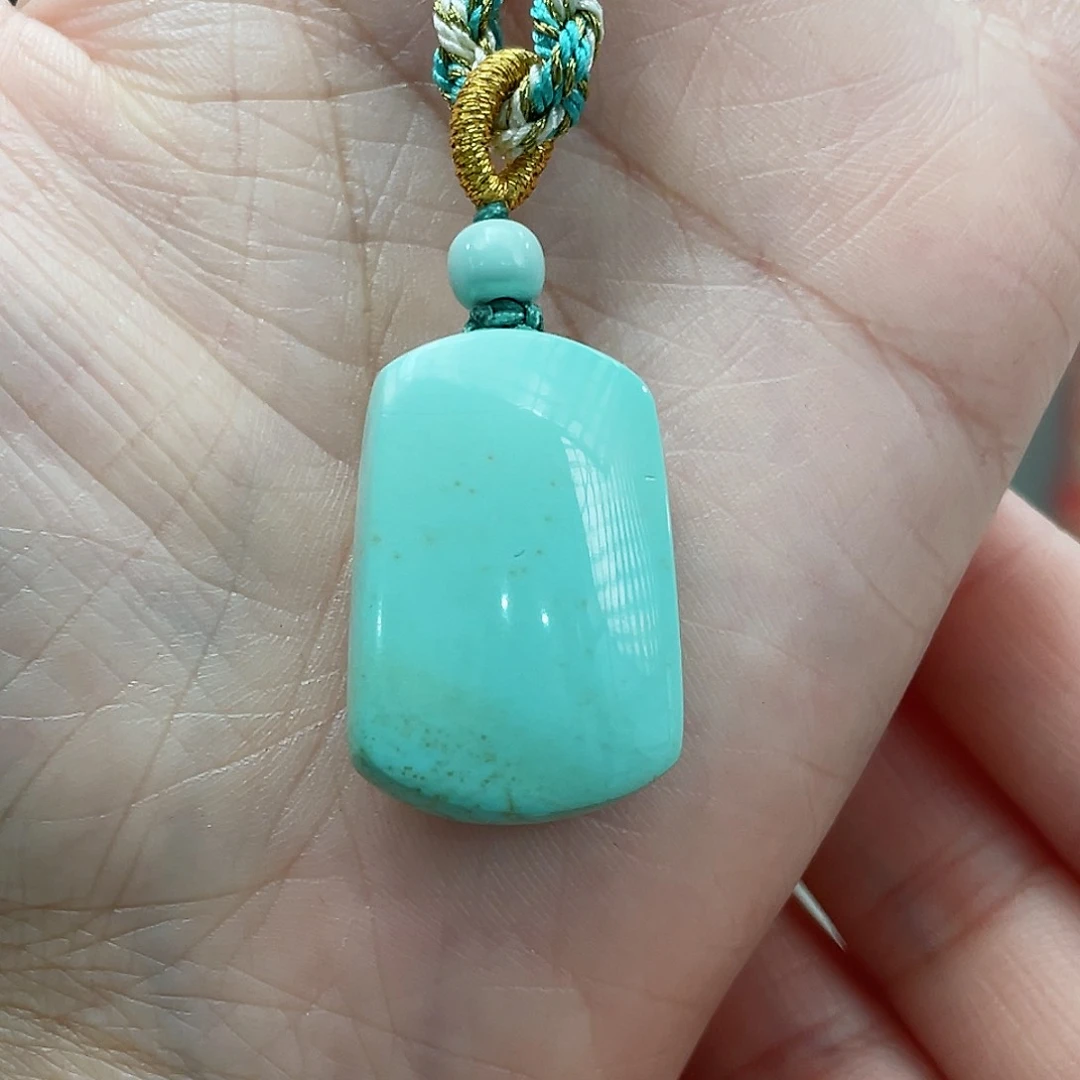 绿松石颈饰未镶嵌