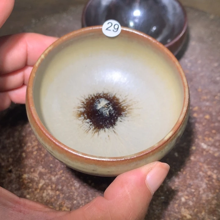 茶盏细看这支公屏上说29