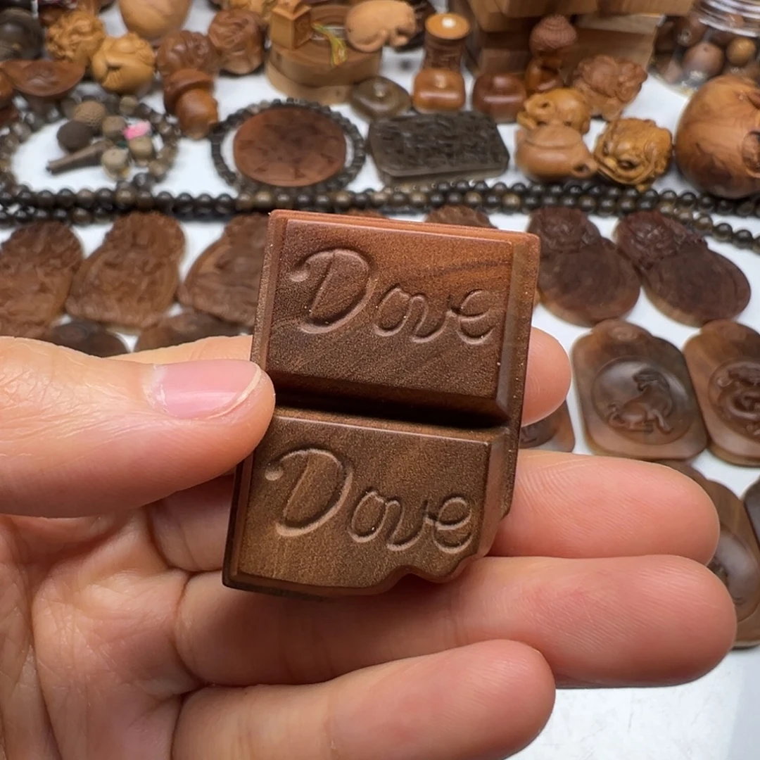 ****者檀香木德芙巧克力